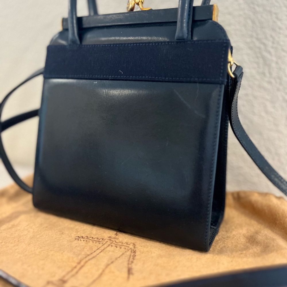 SALVATORE FERRAGAMO Navy Two-way Kisslock Top Handle Purse COA - Picture 5 of 11